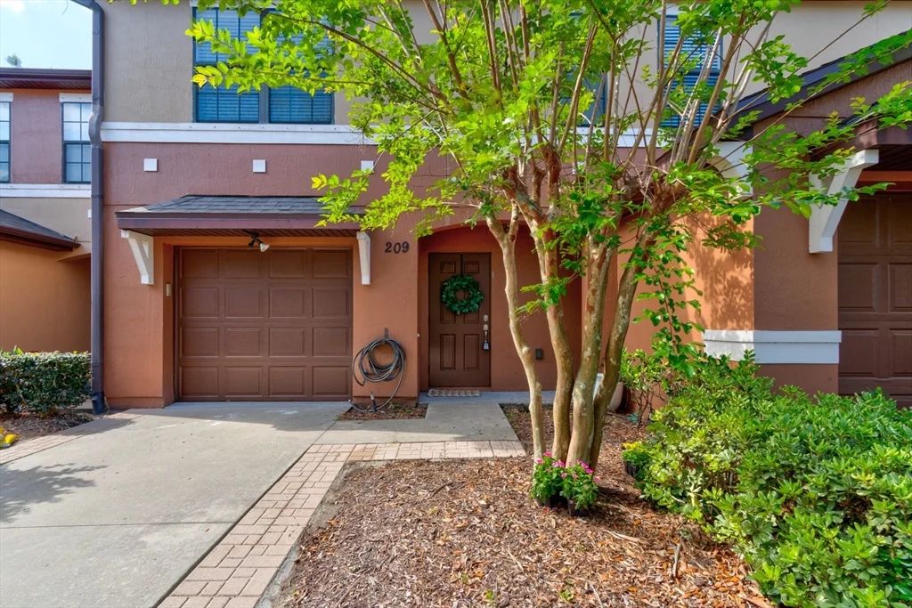 209 Tarracina Way, Daytona Beach