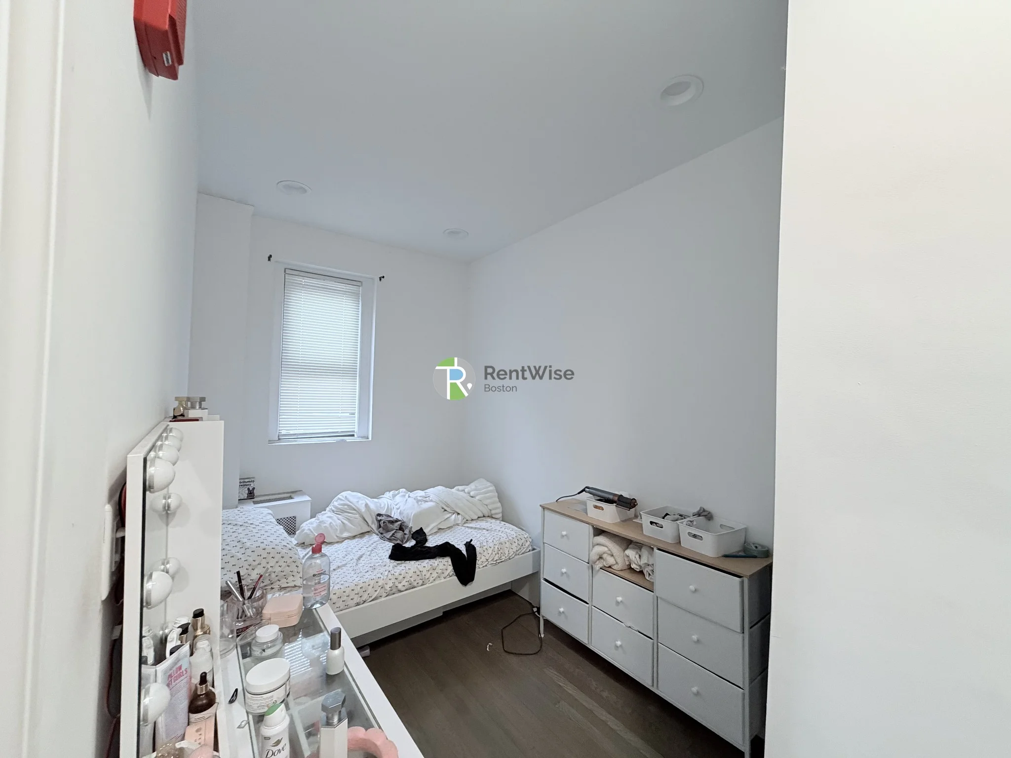11 Peterborough St, Fenway
