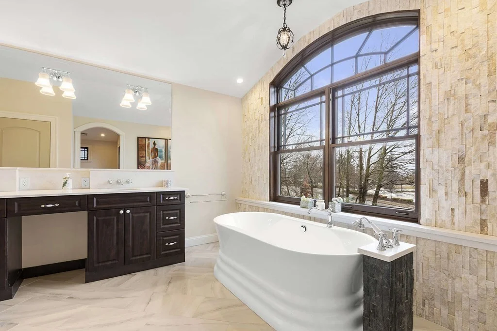 24 Elm, Dedham