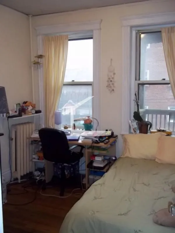 9 Euston St, Longwood