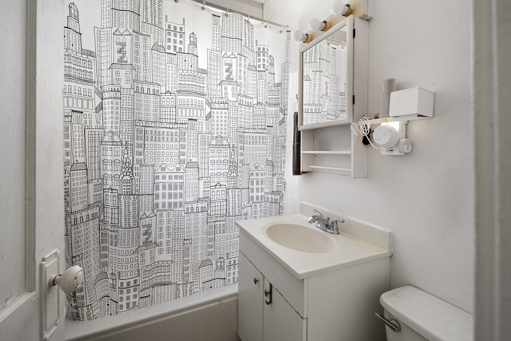 1677 Commonwealth Ave, Brighton