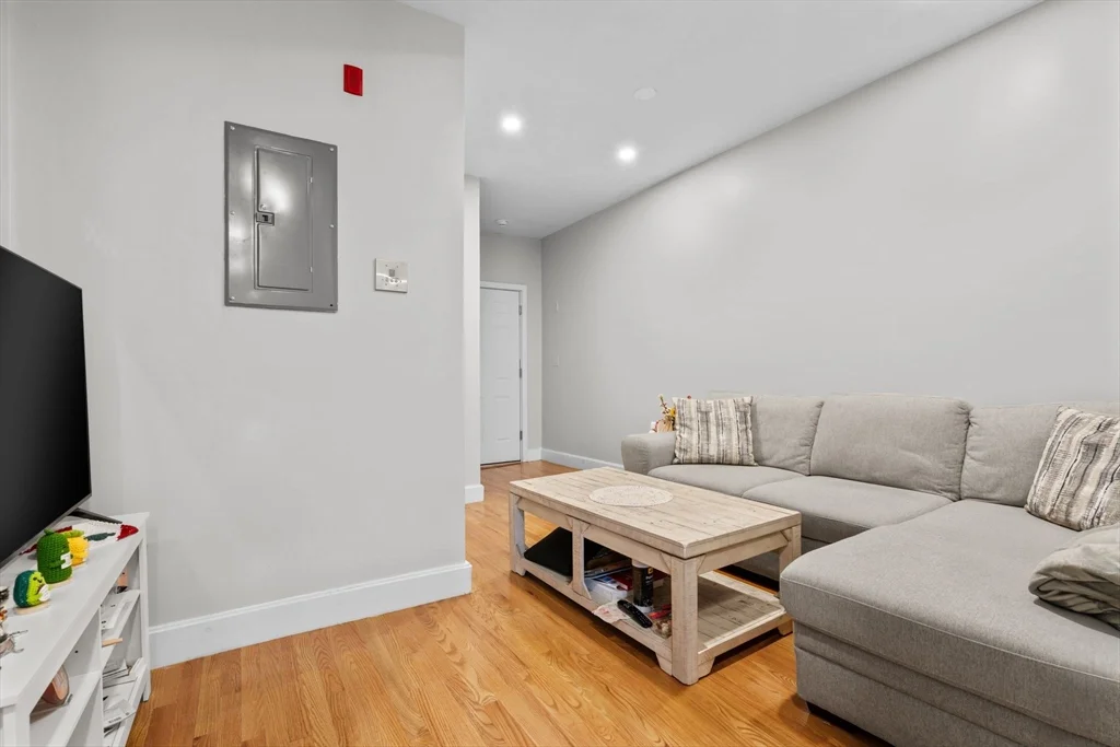 754 Huntington Ave, Mission Hill