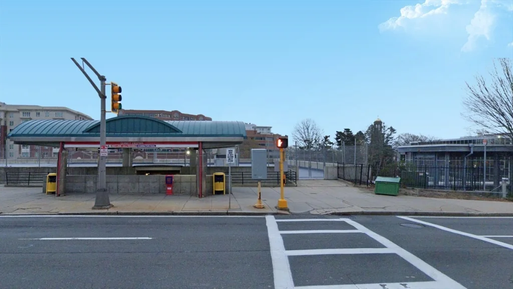 11 Beacon St, Quincy