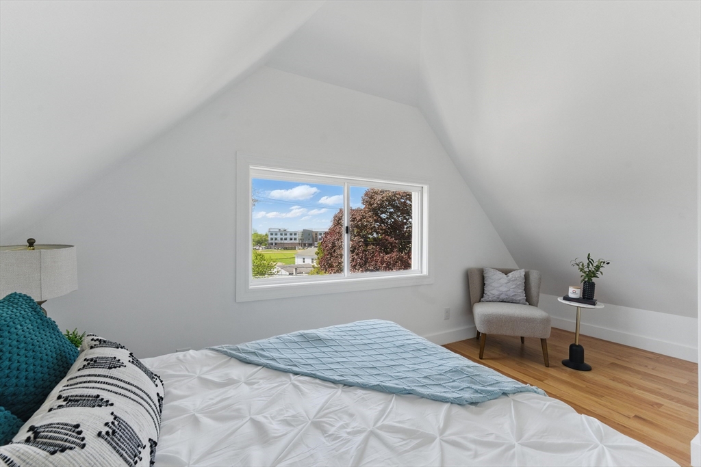 80 Shirley St, Winthrop