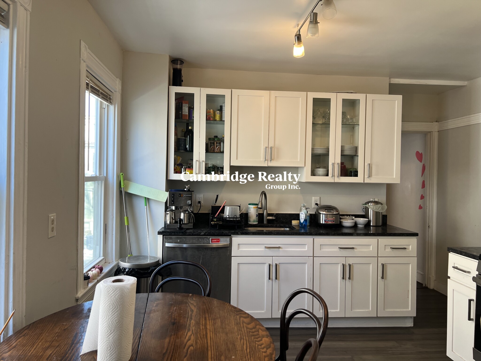 16 Valentine St, Cambridgeport