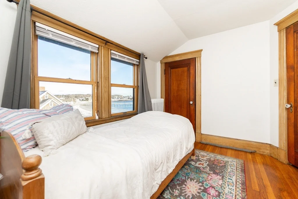 322 Humphrey St, Swampscott