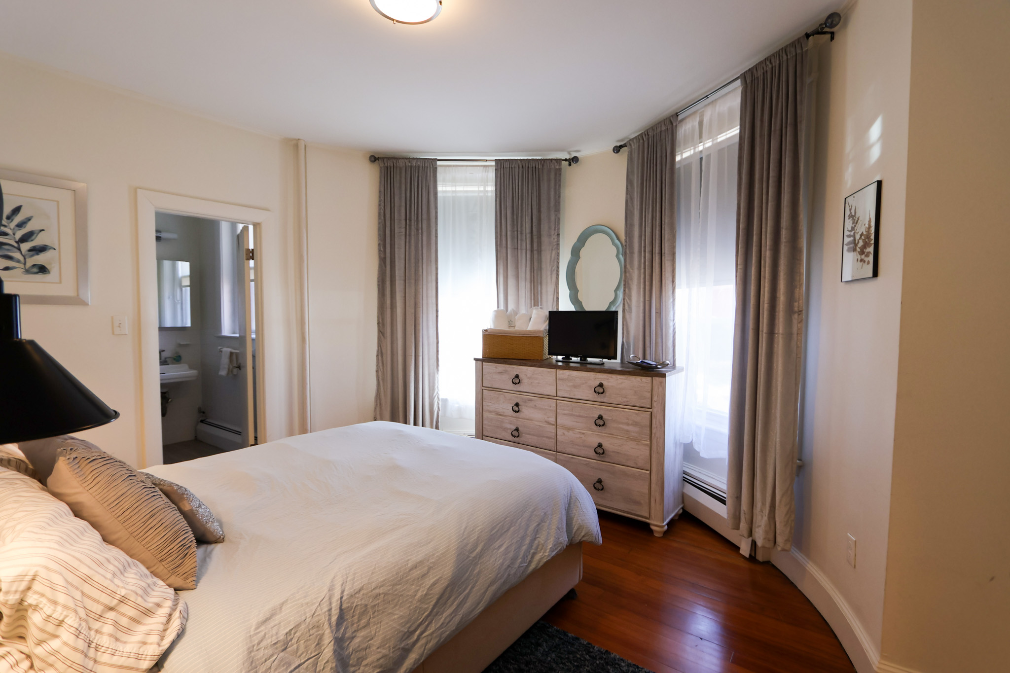 1 bed, 1 bath apartment for rent at 1871 Beacon St Unit 3., Chestnut Hill — photo 5 of 6