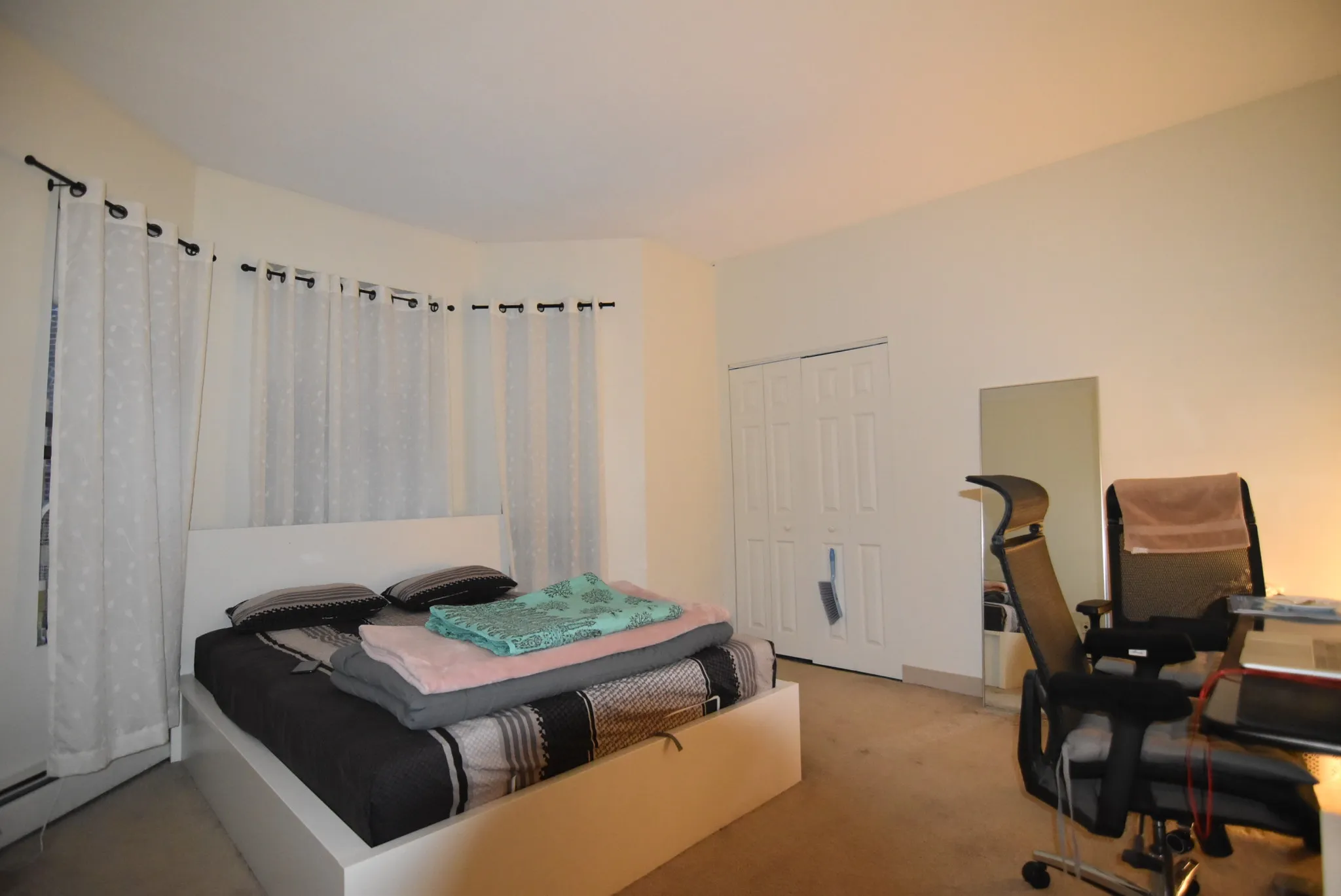 5 Royce Rd, Allston