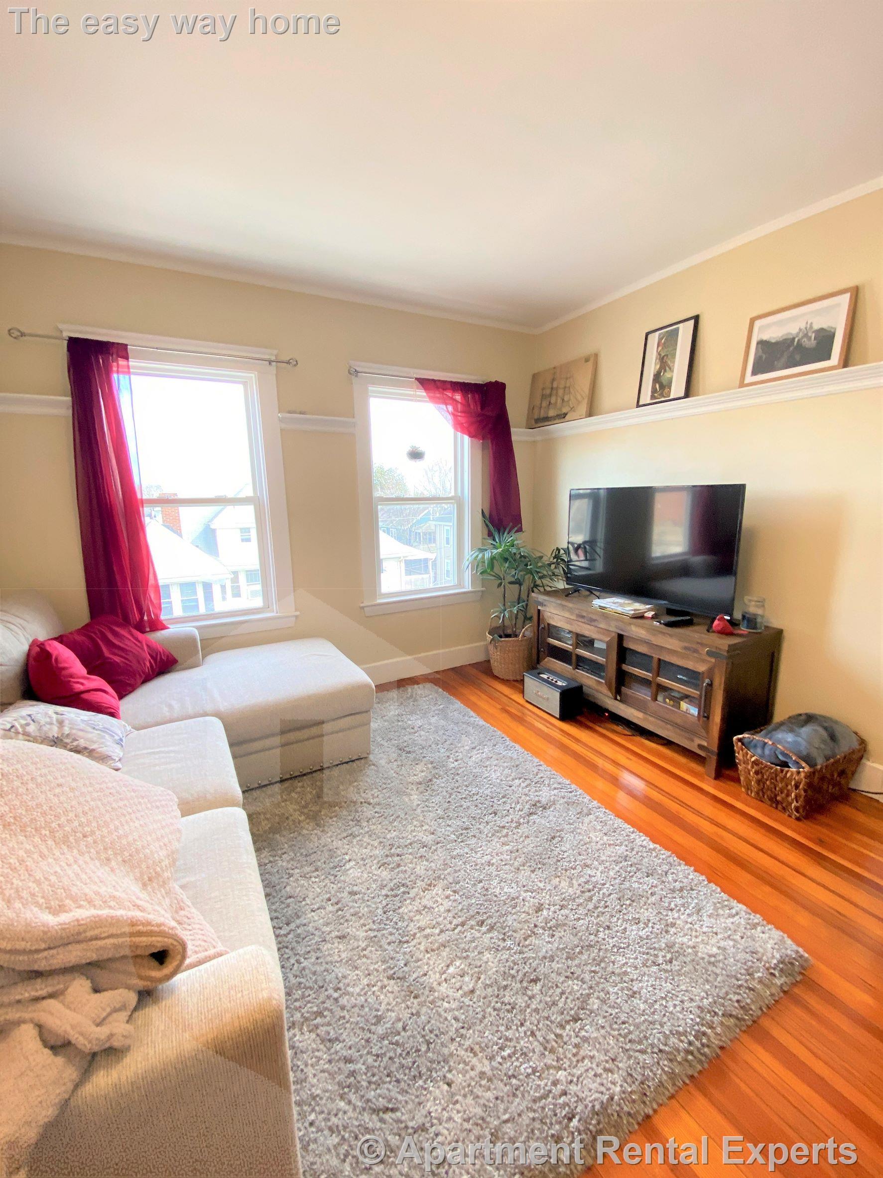 258 Belmont St, Watertown Center