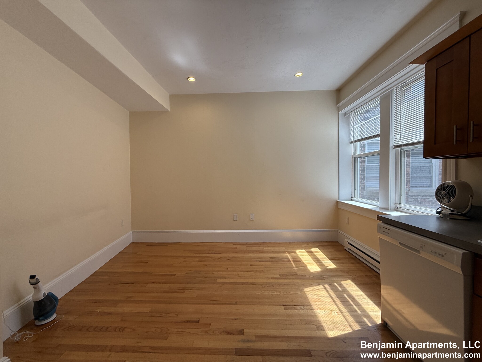 883 Huntington Ave, Mission Hill