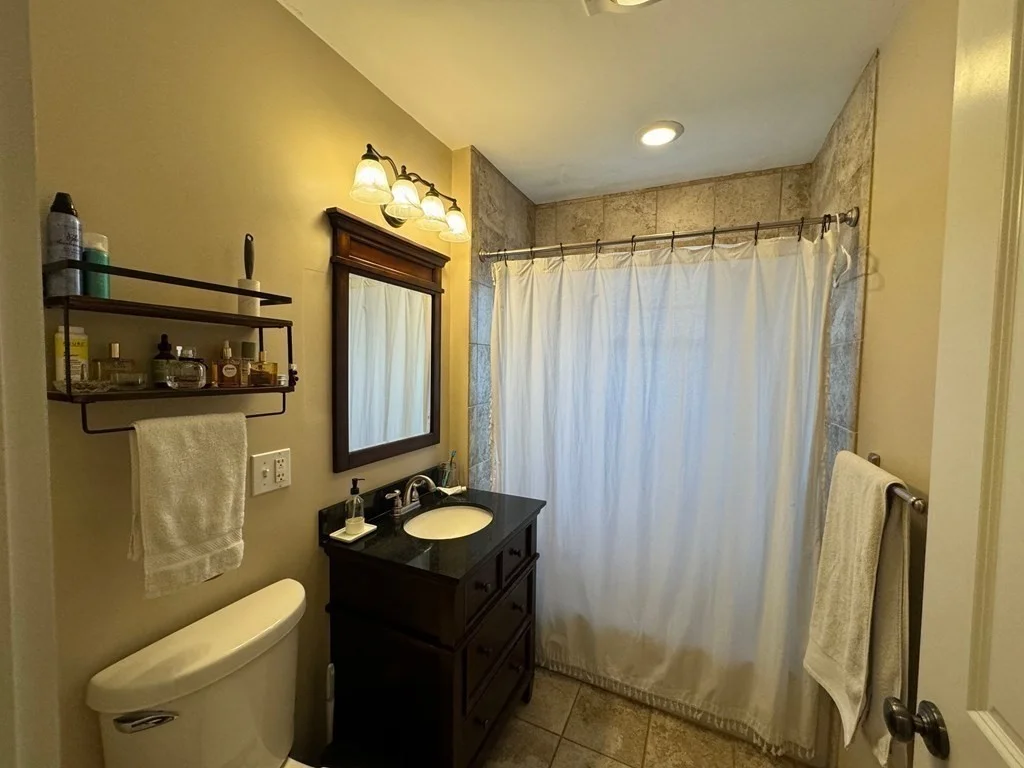 40 Sydney, Somerville