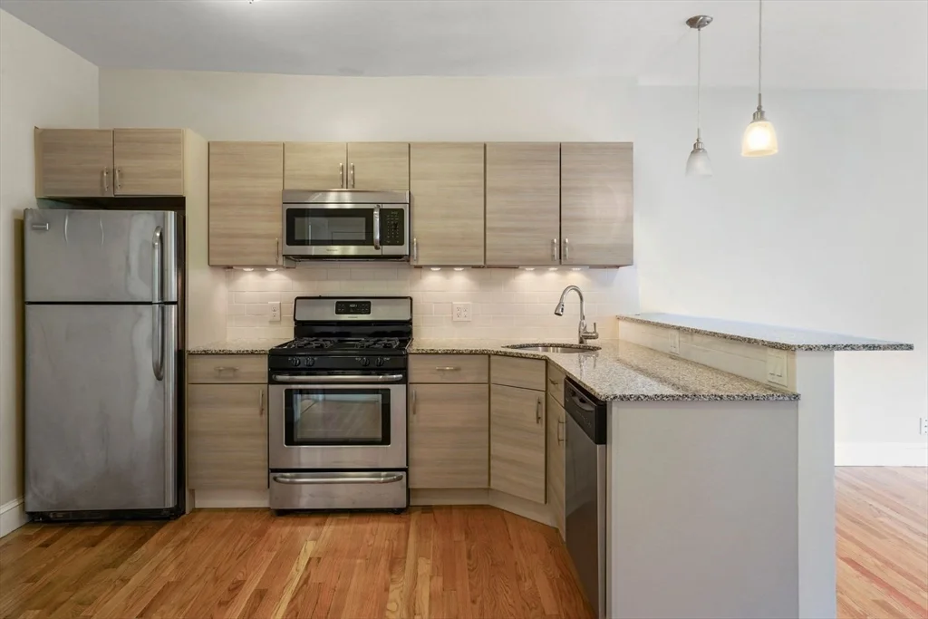 228 Commonwealth Ave, Back Bay