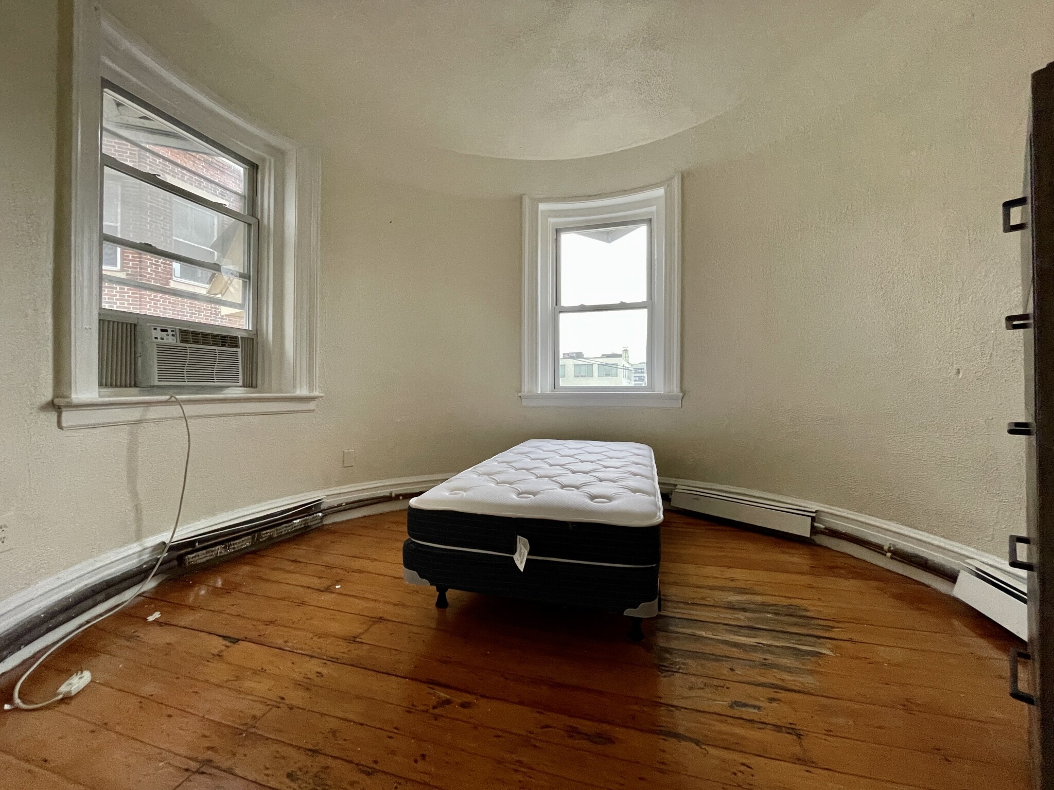 186 Naples Rd, Brookline