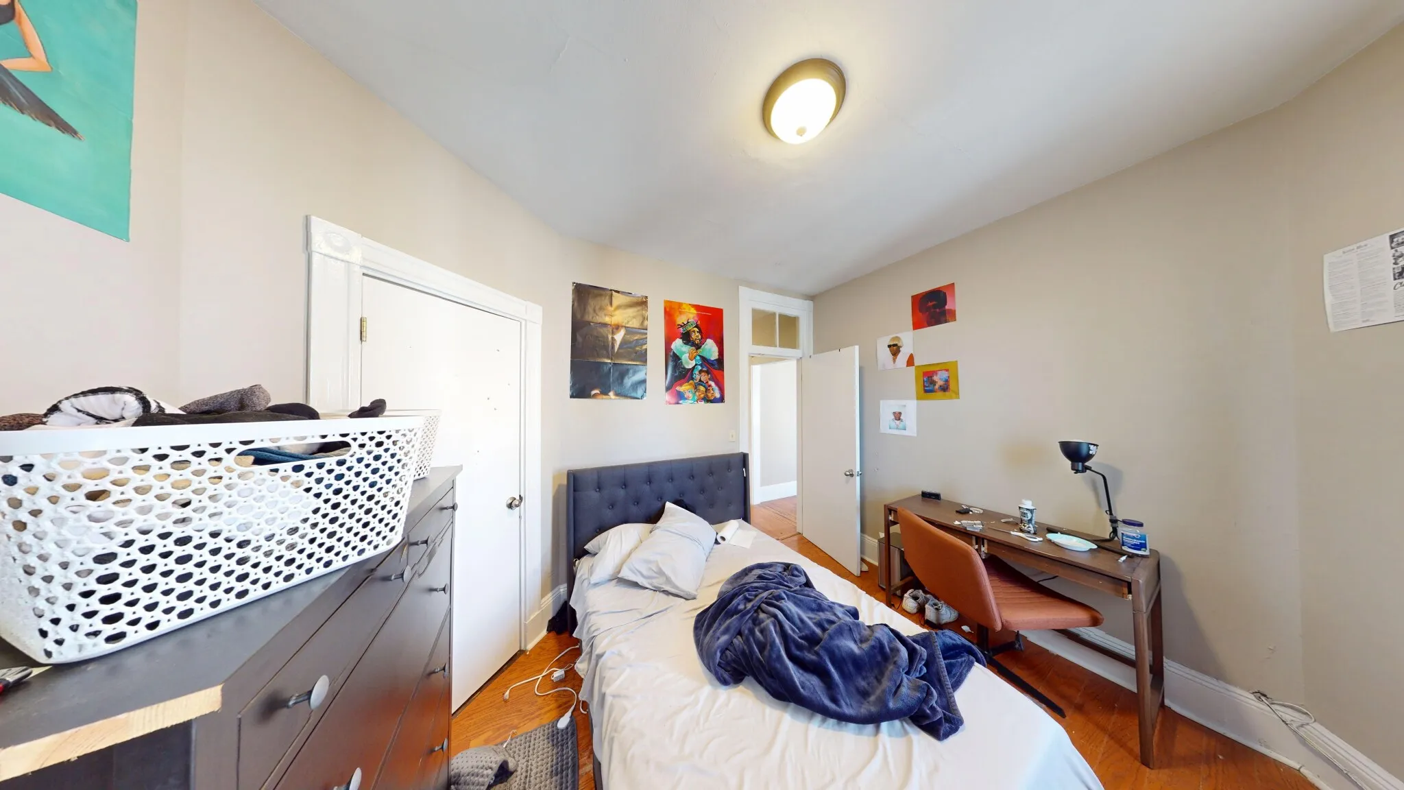 8 Sunset St, Mission Hill