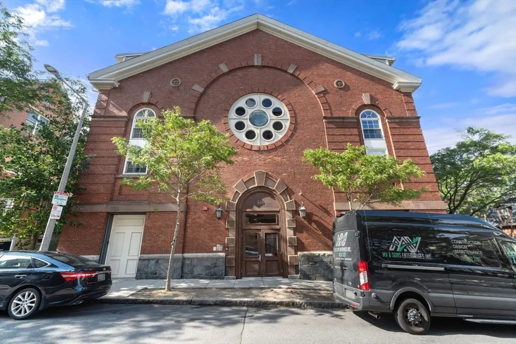 616 East 4th St, South Boston