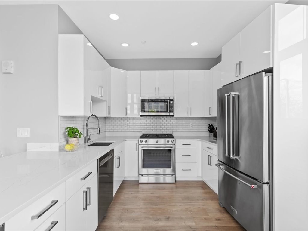 610 Rutherford Ave, Charlestown