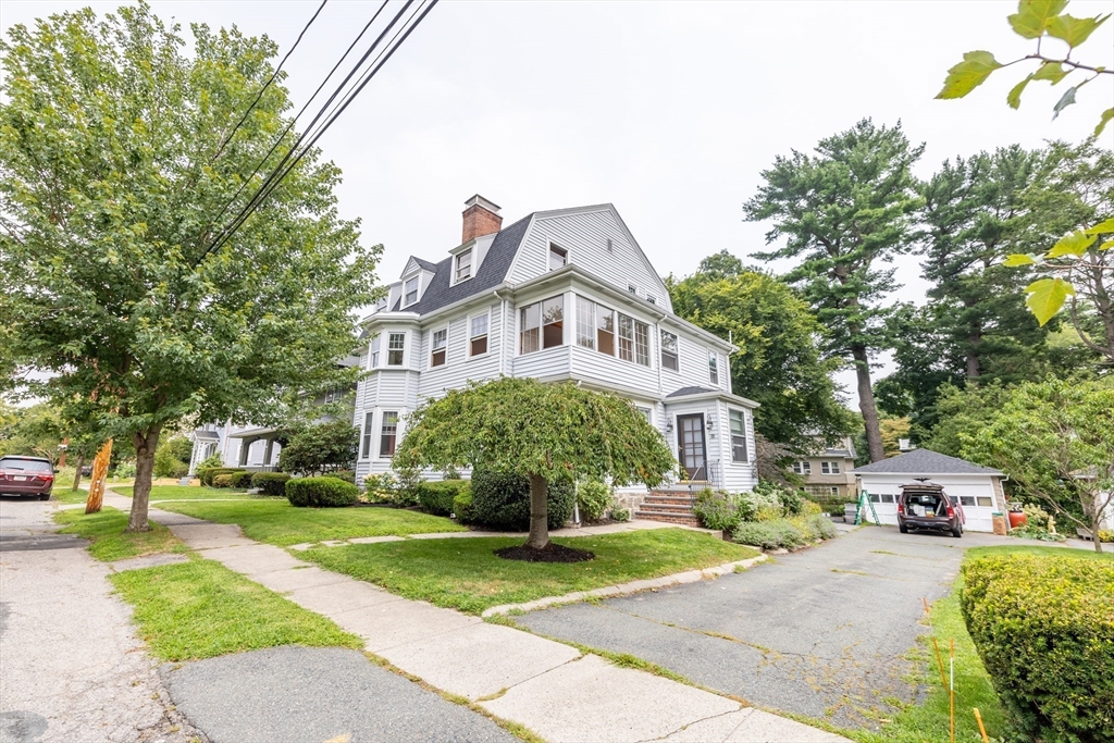 18 Hawthorn Rd, Milton