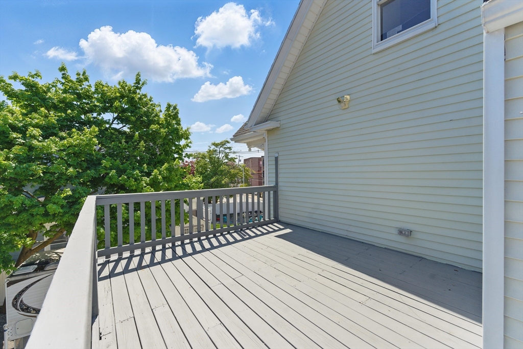 80 Shirley St, Winthrop