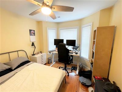 90 Holland St, Davis Square