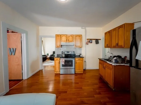 18 Egleston, Jamaica Plain