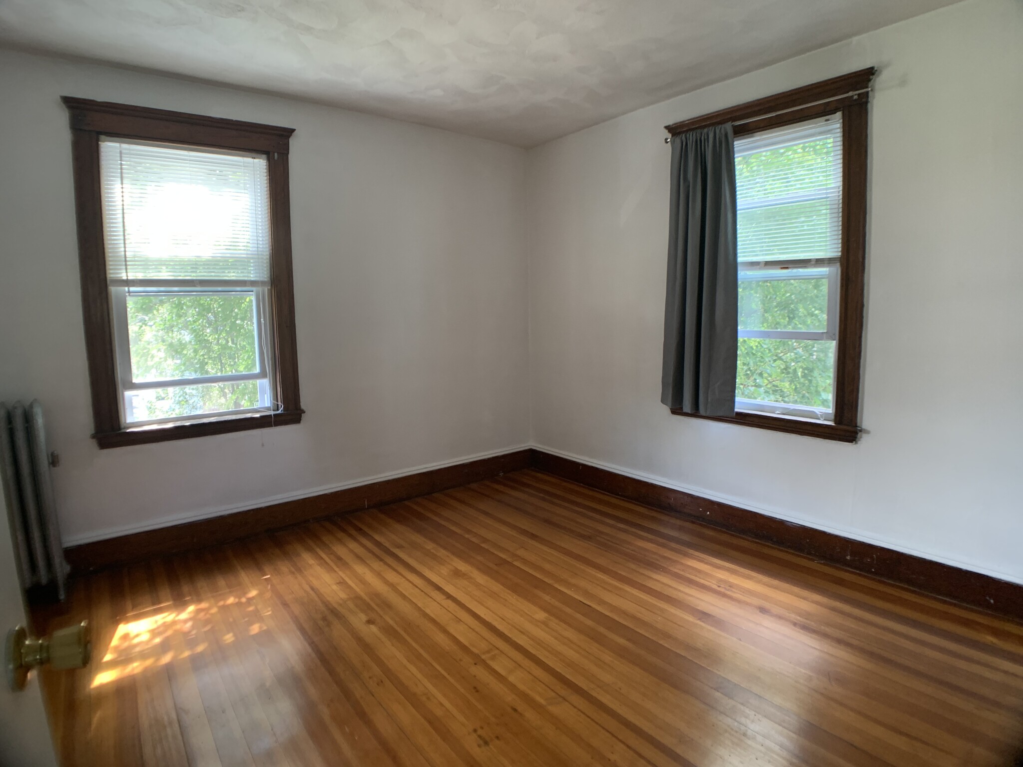 16 Montgomery St, North Cambridge