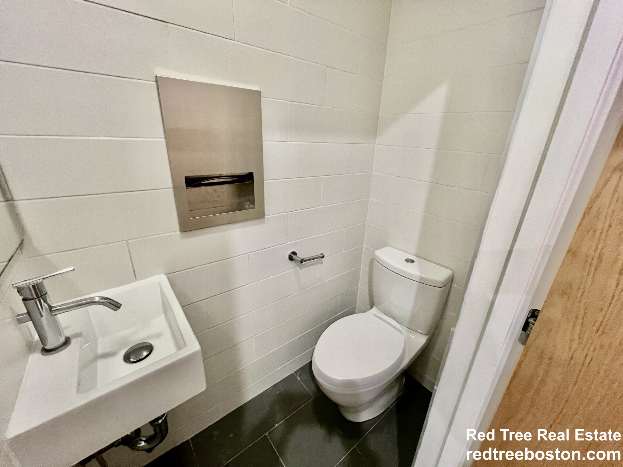 1607 Tremont St, Mission Hill