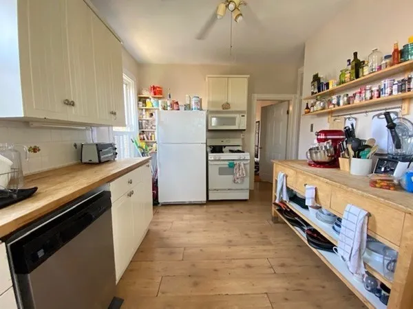 124 Calumet St, Mission Hill