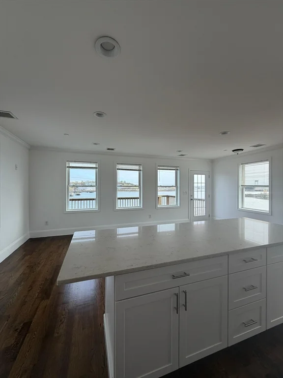 375 Crescent Ave, Chelsea