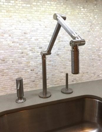 3 Summit Dr, Reading