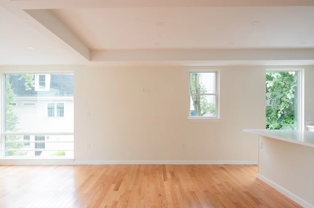 171 Everett St, Allston