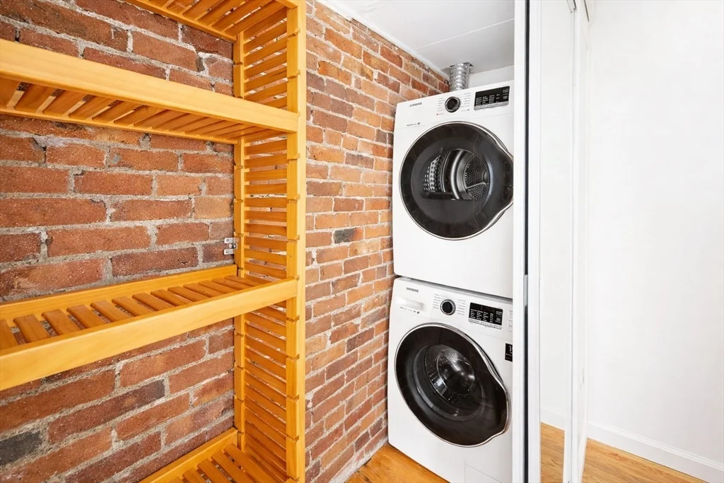 11 Albemarle St, Back Bay