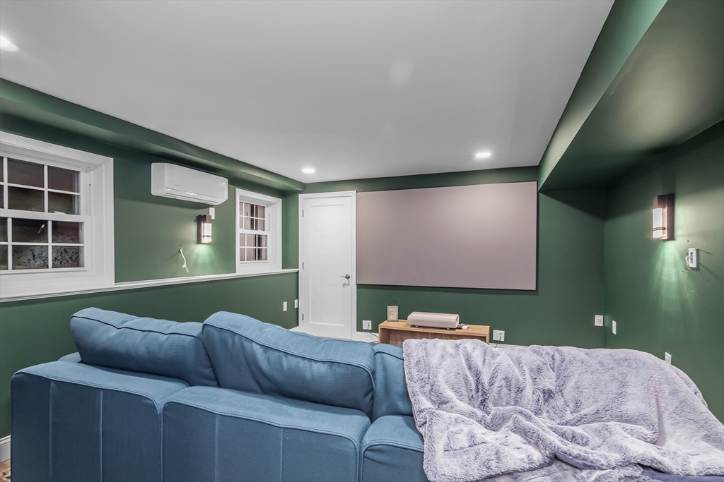 322 Nashua Rd, Billerica