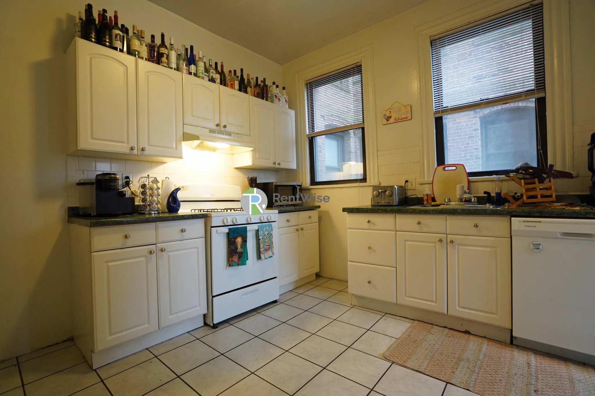 72 Gardner St, Allston