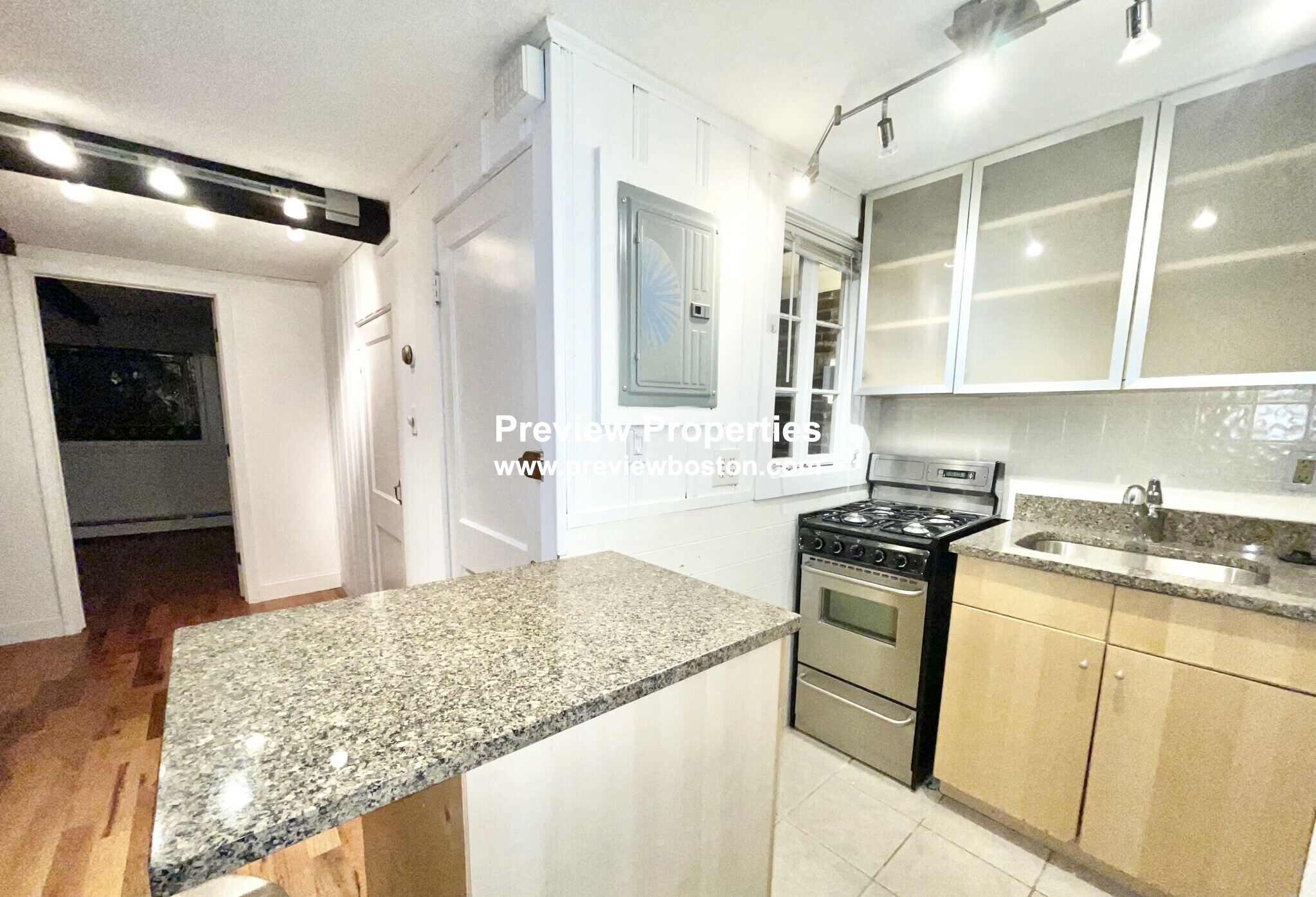 26 Fayette St, Back Bay