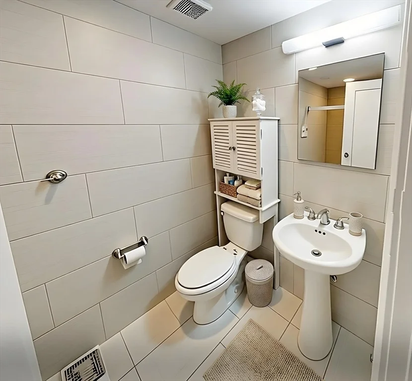 9 Anderson, Beacon Hill