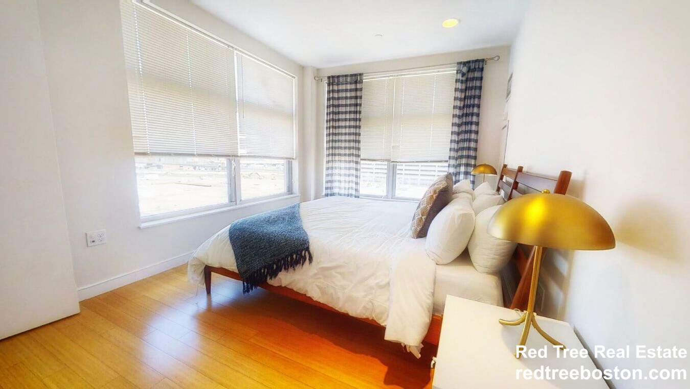 601 Albany St, South End