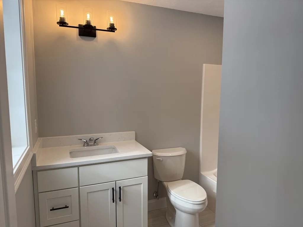 15 Kashmir's Way, Middleboro