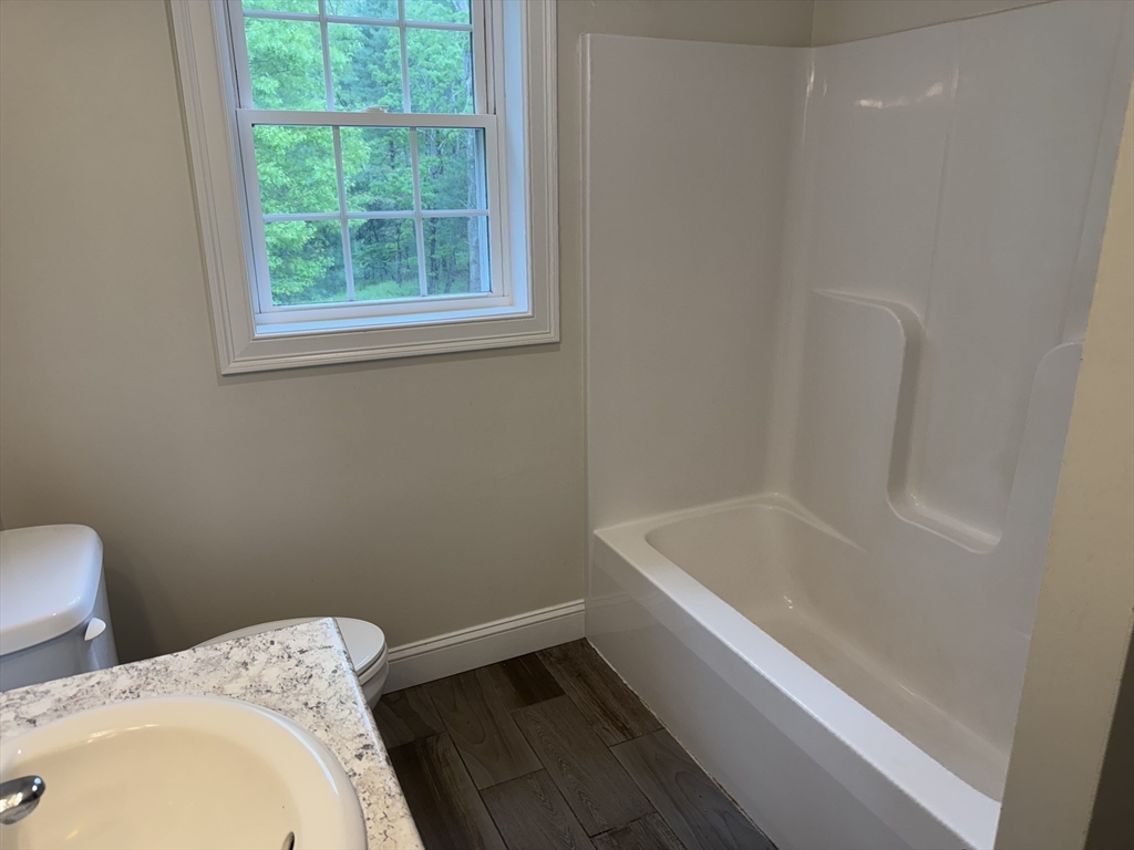 59 Wenham Rd, Carver