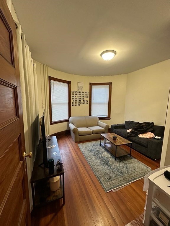 33 Calumet St, Mission Hill