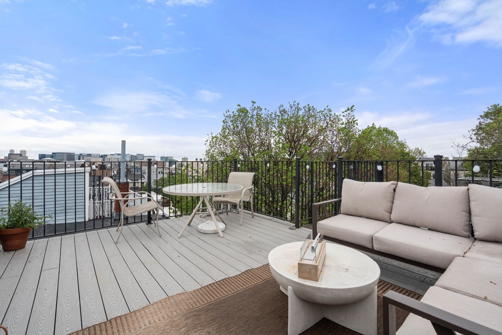 8 Pacific St, South Boston