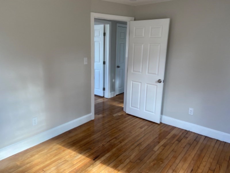 10 Bateman St, Roslindale