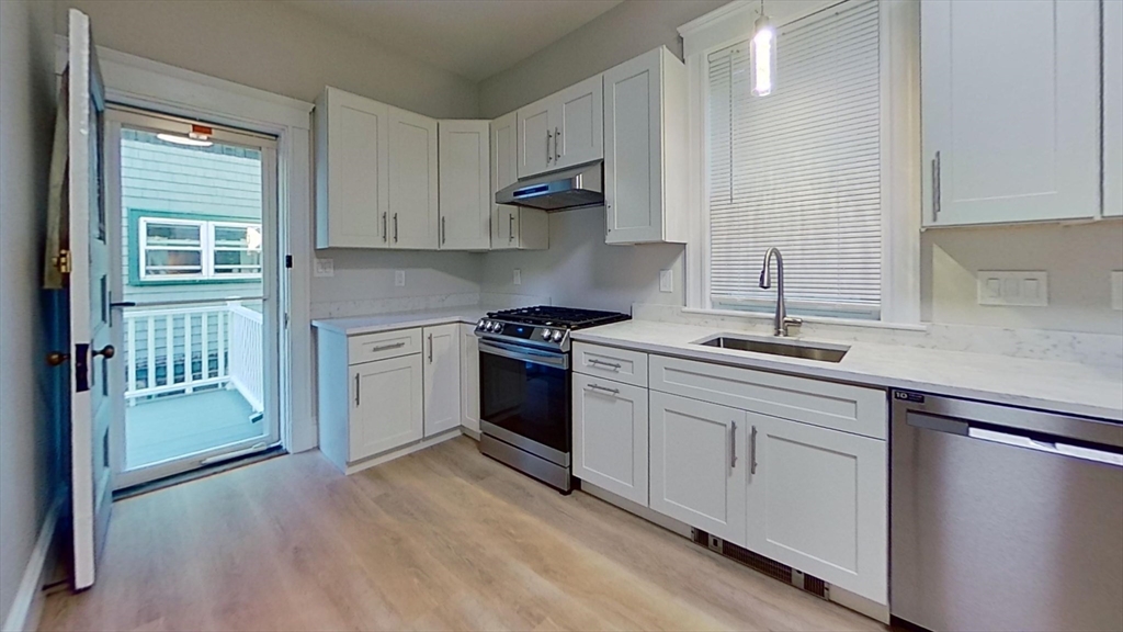 44 Dimmock St, Quincy