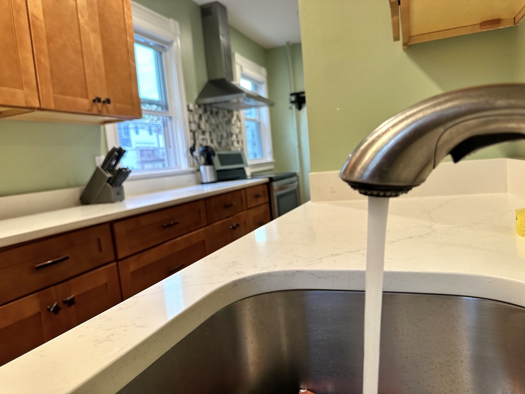 23-25 Fuller St, Waltham