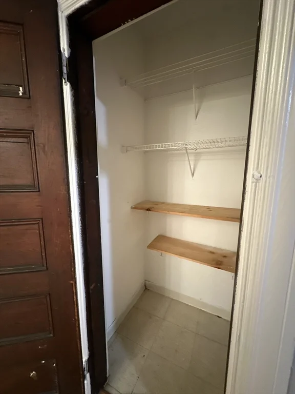 39 Forest St, Roxbury