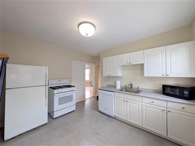 79 Conwell Ave, West Somerville