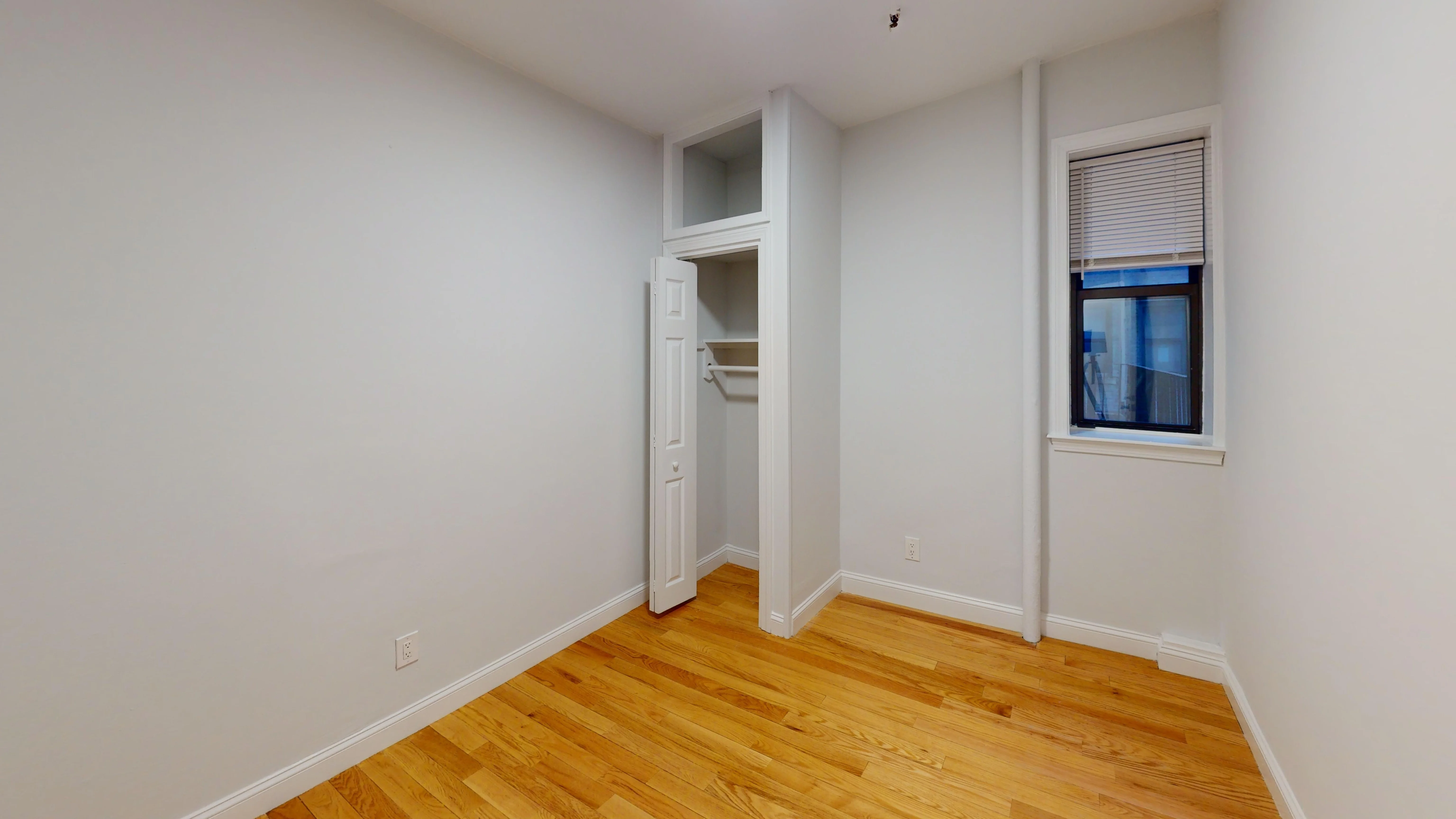 19 Peterborough St, Fenway