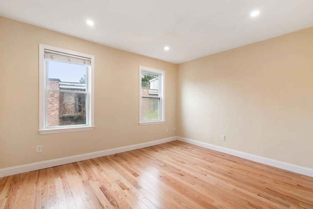 570 Washington St, Brighton