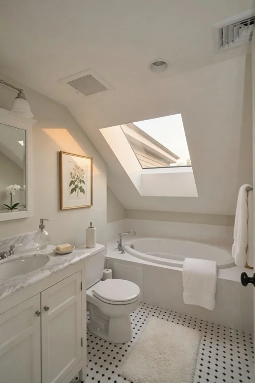 27 Crosby Rd, Chestnut Hill