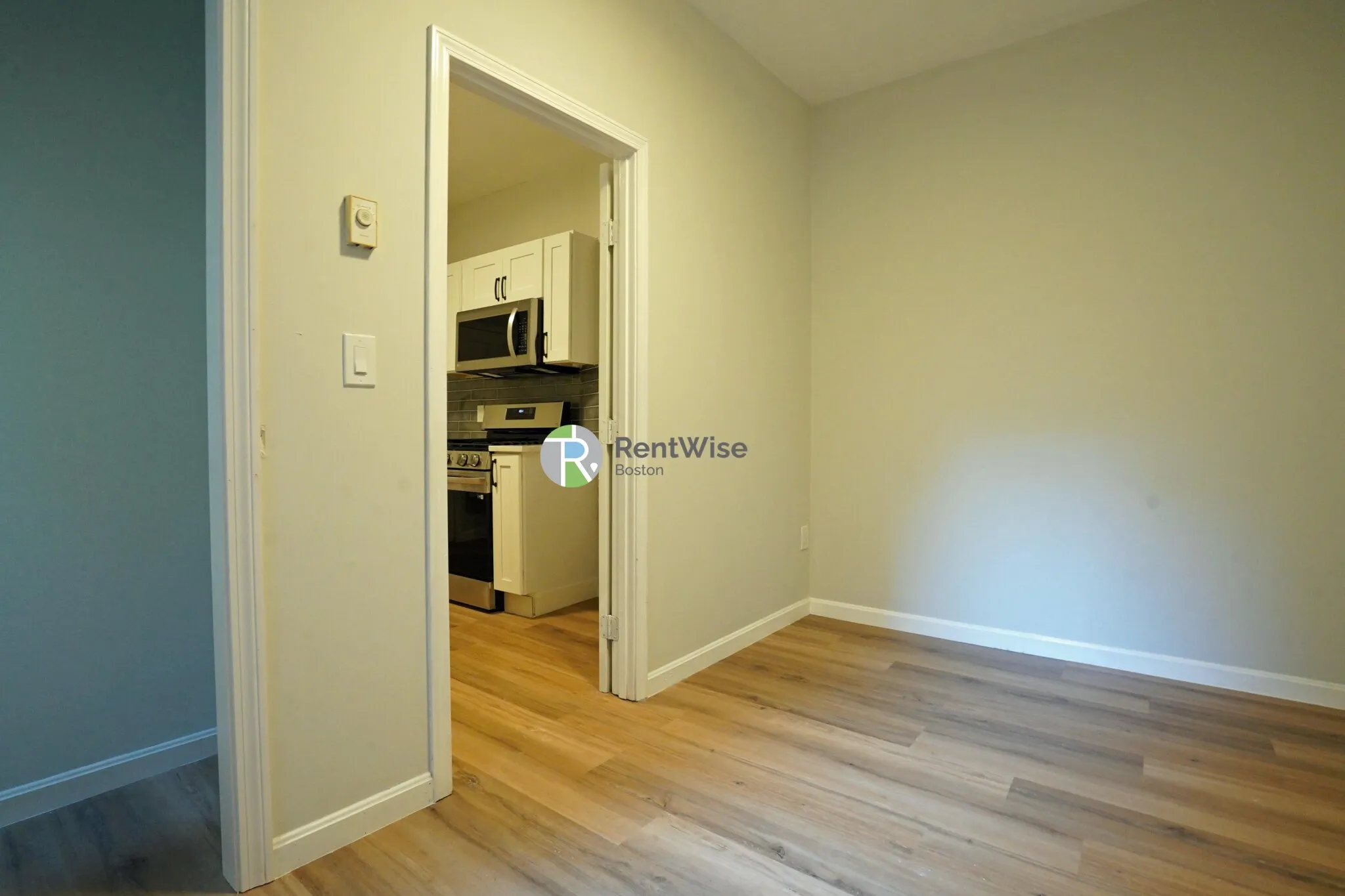 9 Noyes Pl, North End