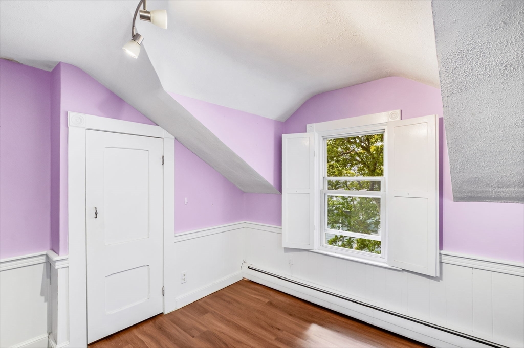 18 Washington Ave, New Bedford